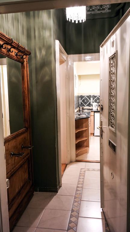 Downtown Studio Apartment *